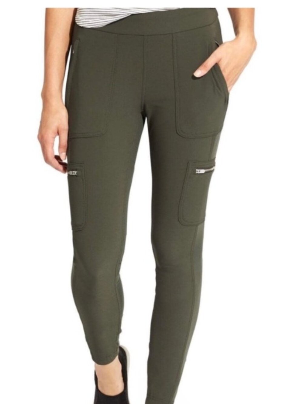 Athleta Wander Cargo  Women's Size 4  Skinny Pant in Olive Green.